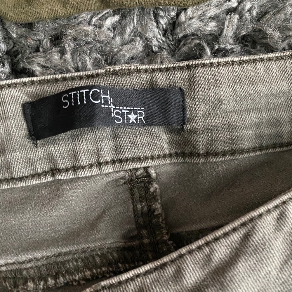 Jean shorts - Picture 2 of 4